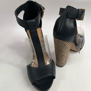 Stradivarius t-strap block heels . Peep toe NWT